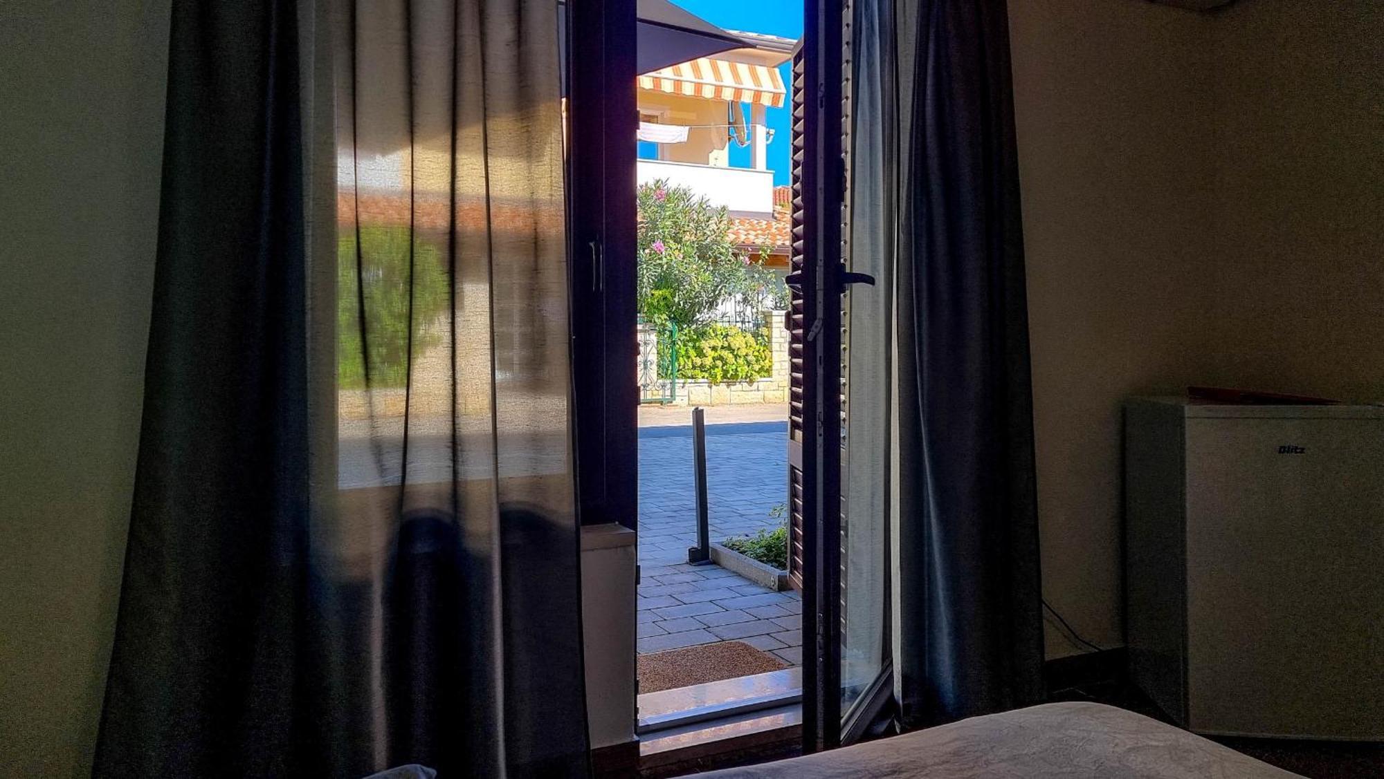 Room Fiore Novigrad Istria Εξωτερικό φωτογραφία